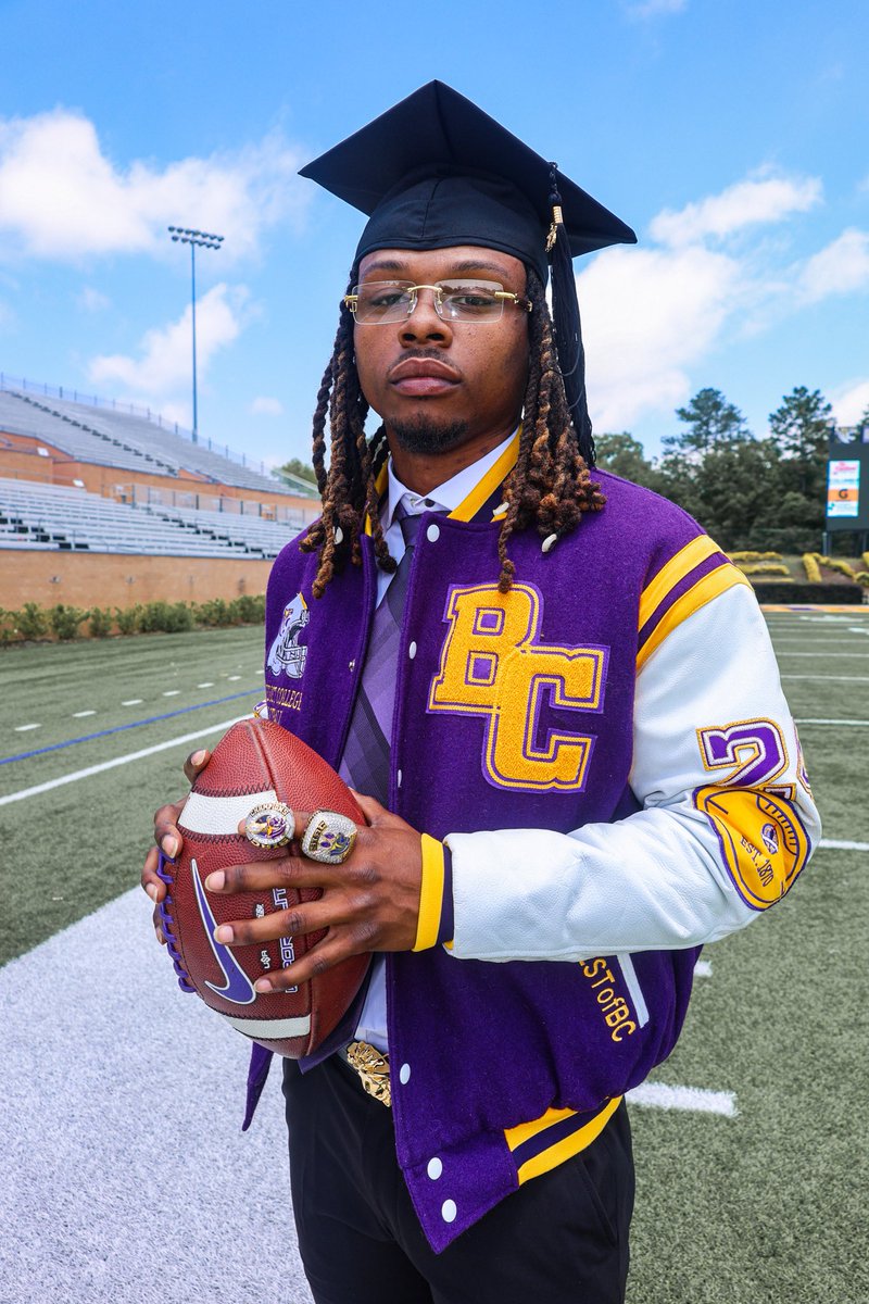 YrnDaemon's tweet image. I can finally say as a 1st-gen grad🥇 
They can say what they wanna say. Champions last forever, Legacies last forever, no matter what they say they can’t take that from you. Go Tigers! 
#LL24