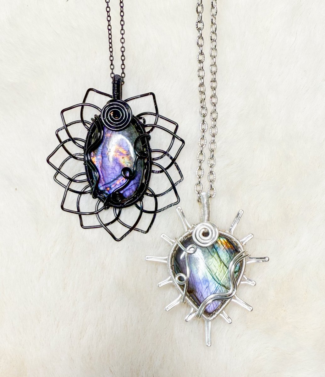 mildhippie's tweet photo. ‼️ this user loves labradorite ‼️

neckalces available Friday 5/23 at 8pm est https://t.co/Fct6SeBxky