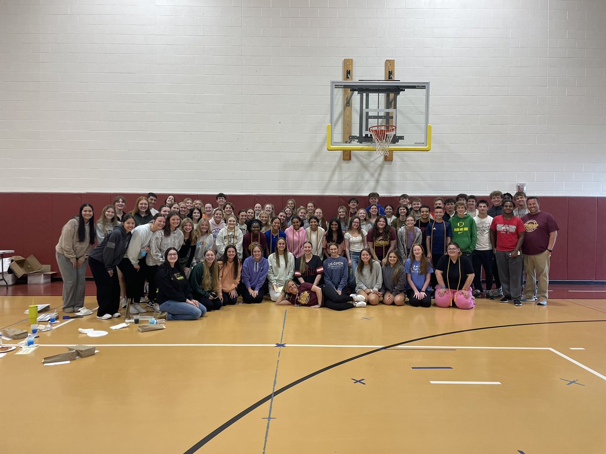 Final lunch and learn of the year. Took a moment to thank this truly wonderful group of seniors as well as our entire group of FMPs for their amazing work this year. We cannot thank them enough for everything they do for our freshmen and what them mean to us.