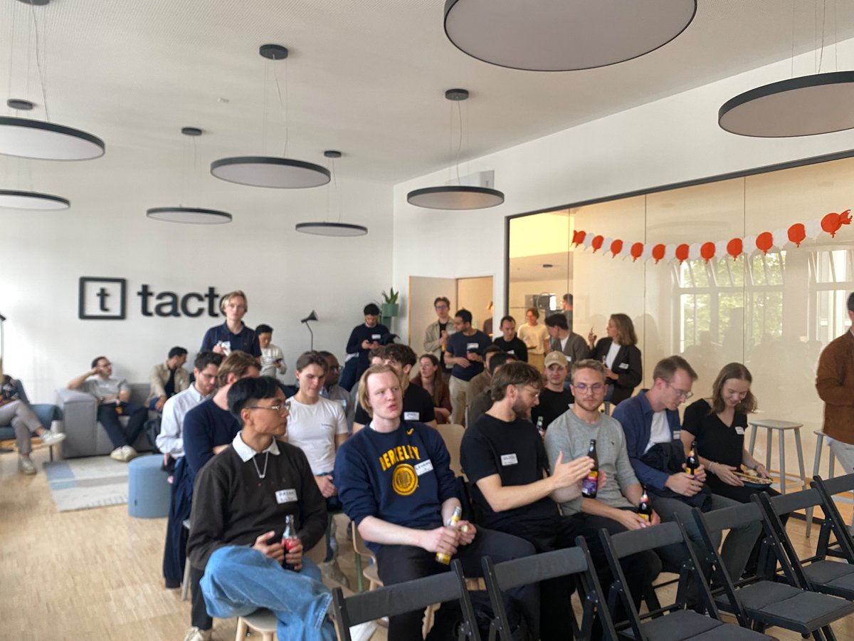 building hard things at Tacto HQ / Munich 🇩🇪

with <a href="/MarkusGleim/">Markus Gleim</a> (<a href="/northzoneVC/">Northzone</a>), <a href="/LauraModiano/">Laura Modiano</a> (<a href="/OpenAI/">OpenAI</a>), Tilman Tschöke (<a href="/Robco_Robotics/">RobCo</a>) and Martin Kubie (<a href="/proximafusion/">Proxima Fusion</a>) and Nico Bentenrieder (Tacto)

talent is universal and Europe is building faster than ever.