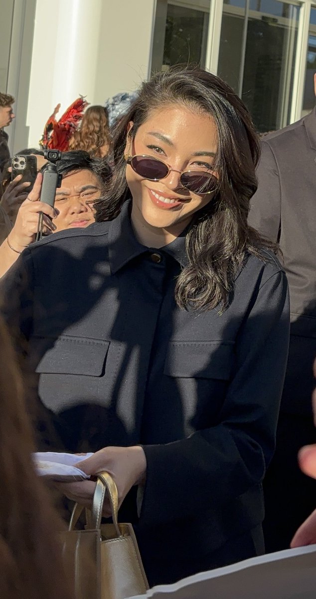 Wow the smile of the sunshine 🥹🫶

Crtto
#Fayeincannes
#Cannes2025 
#CannesFilmFestival
#FayePeraya 
#ฝ้ายพีรญา