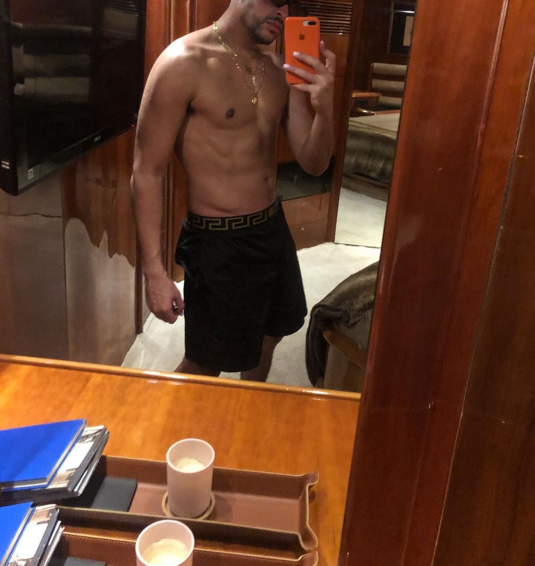 weltitaaa's tweet photo. BENITO SIN TATUAJES SUPERIOR 😻😻 https://t.co/9xVJHxk6hu
