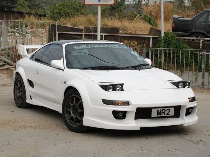 CarSpecsX's tweet image. Launched in 1991, the Toyota MR2 SW20 was Japan’s affordable mid-engine dream. Nicknamed the &quot;baby Ferrari,&quot; it packed turbo power, sharp handling, and exotic looks — all without breaking the bank.
A true underdog icon.
#ToyotaMR2 #JDMClassic #MidEngineMagic