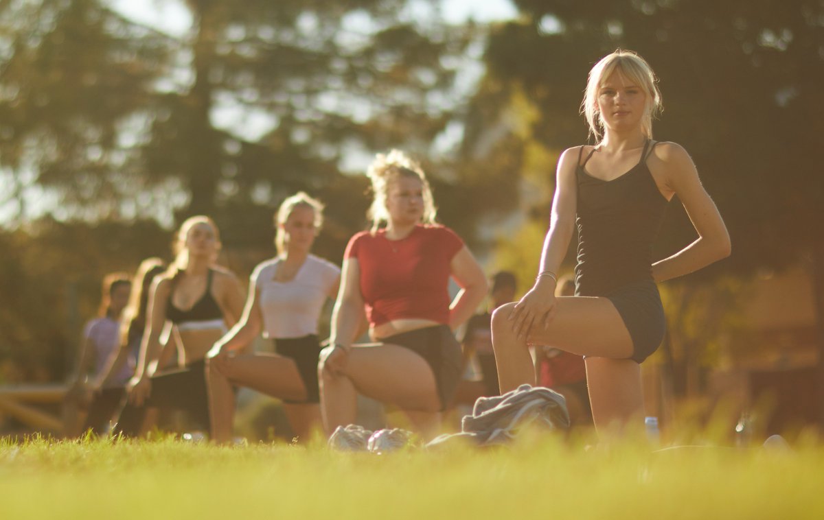 Sunshine, shade, and that Rebel state of mind. 🌞 #UNLV #college #rebels 

📸 Students stretching outside