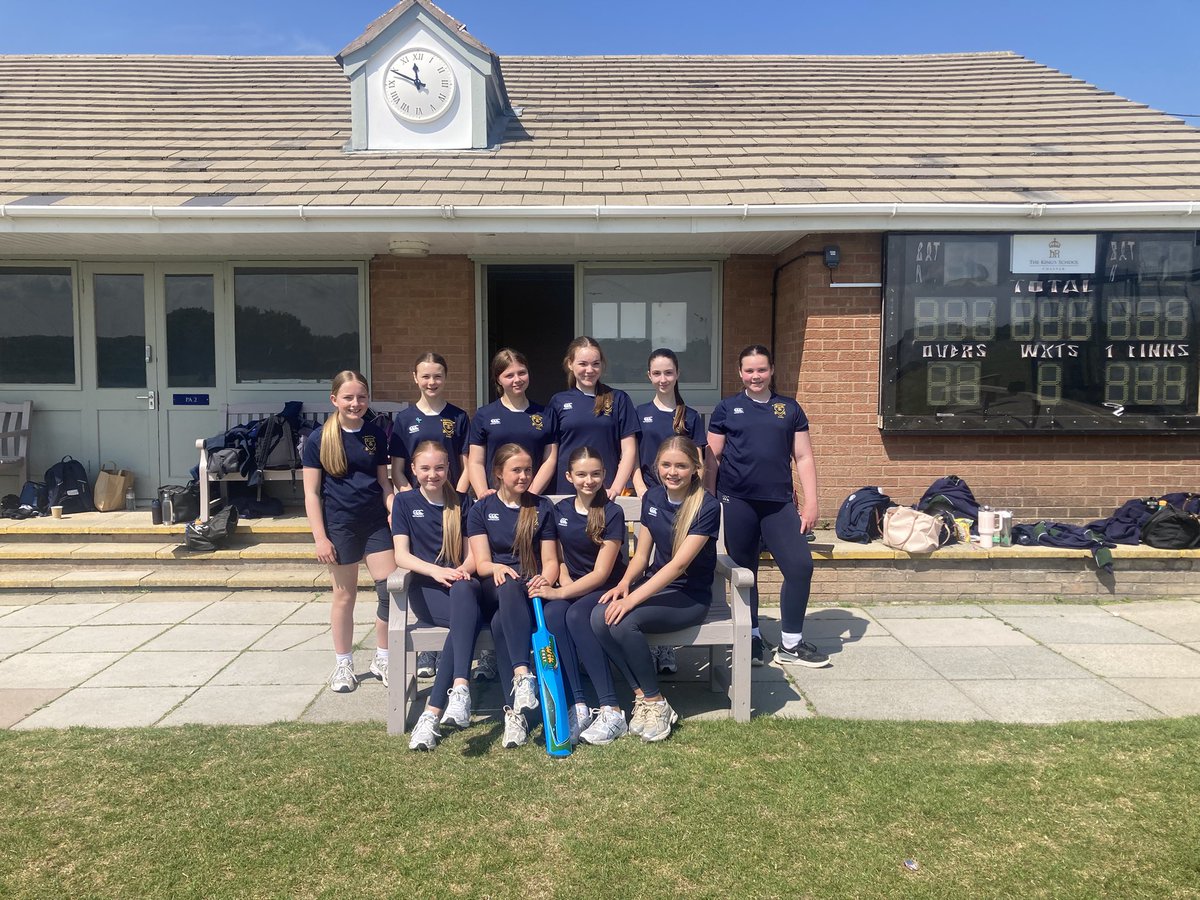 A fantastic day at the U13 softball cricket festival at King’s School 🏏 the girls had great fun and enjoyed some excellent batting, bowling and fielding in the sun 🏏🏏🏏