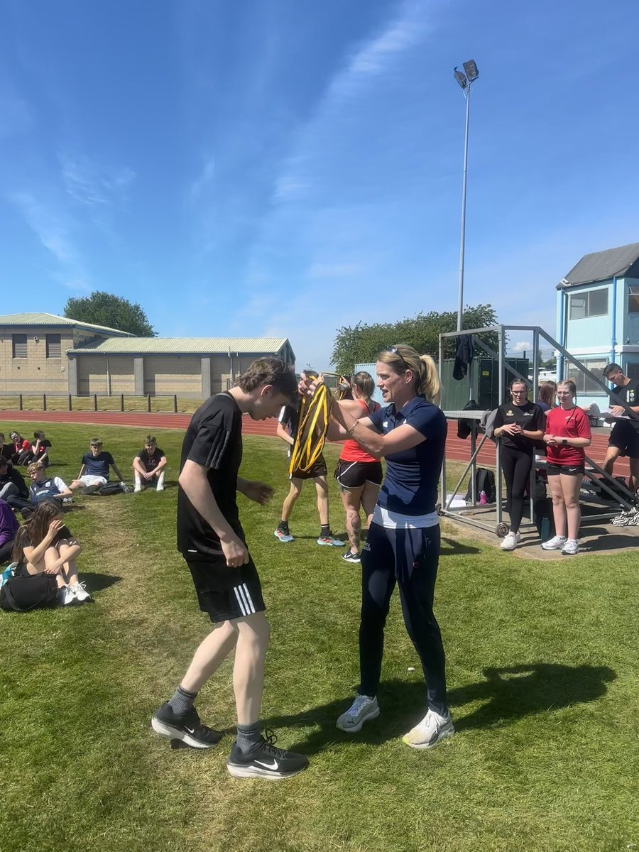 Dunfermline HS PE (@dunfermlinepe) on Twitter photo Sports Day would not be possible without support around the <a href="/DunfermlineHS/">Dunfermline High</a> community🖤💛
Thanks to our fantastic S4-6 helpers who timed, scored and measured over the day👏🏻
A massive thanks also to <a href="/EilidhDoyle/">Eilidh Doyle</a> for stopping by for the medal presentation🥇🥈🥉
🖤💛 Sports Day would not be possible without support around the <a href="/DunfermlineHS/">Dunfermline High</a> community🖤💛
Thanks to our fantastic S4-6 helpers who timed, scored and measured over the day👏🏻
A massive thanks also to <a href="/EilidhDoyle/">Eilidh Doyle</a> for stopping by for the medal presentation🥇🥈🥉
🖤💛