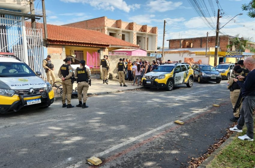 BandNewsFMCtba's tweet photo. Creche clandestina em Curitiba funcionava há 10 anos
https://t.co/PB79lg90G4 https://t.co/ZzmJx93dws