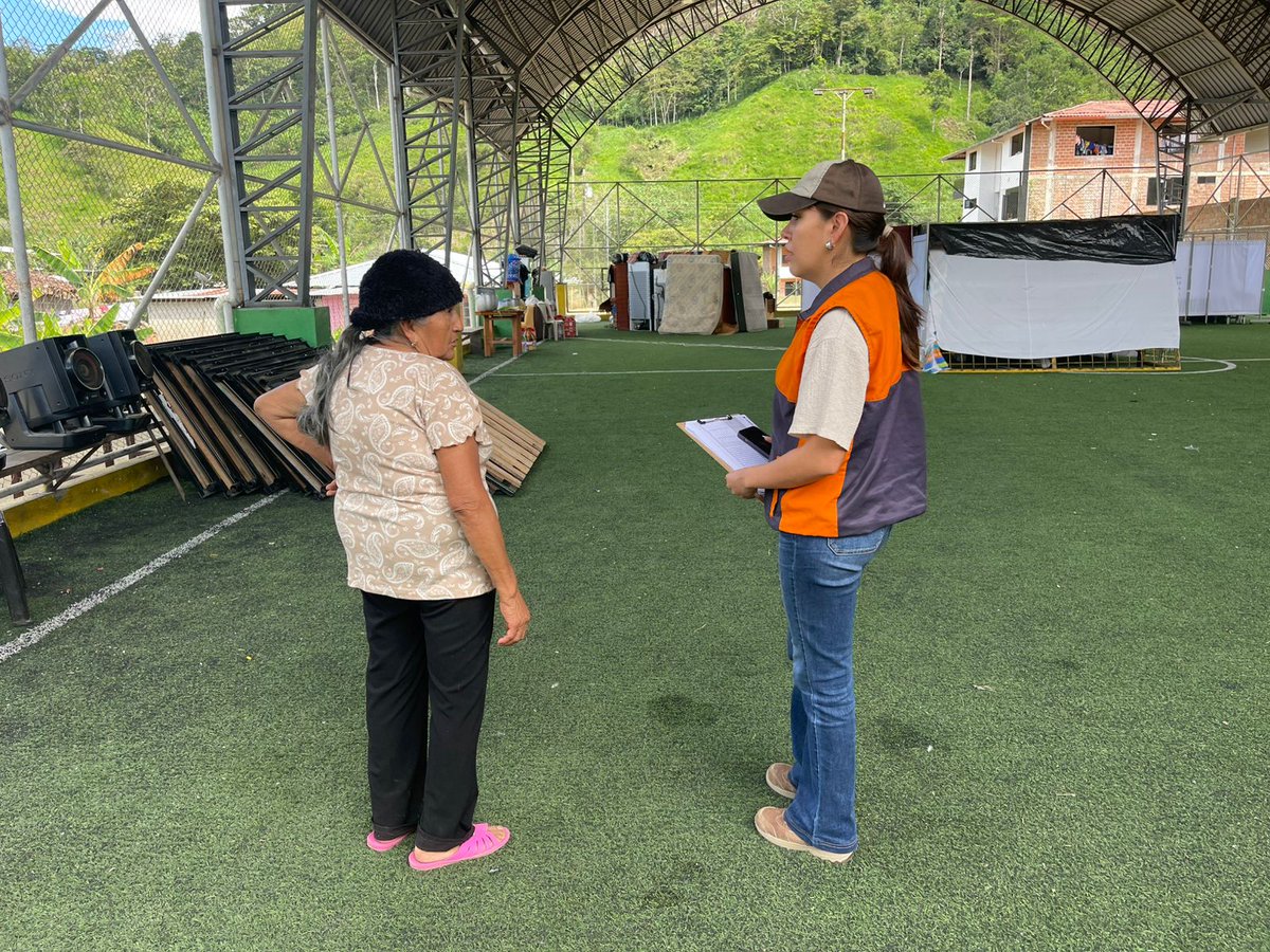 Riesgos_Ec's tweet photo. 📍#ZamoraChinchipe
#Zamora
Realizamos evaluación del refugio en el sector #Chamico y evaluación de necesidades a las familias que continúan en el lugar.
Damos seguimiento integral a las familias afectadas y damnificadas.
#GobiernoEnAcción https://t.co/fM9WIhUwWB