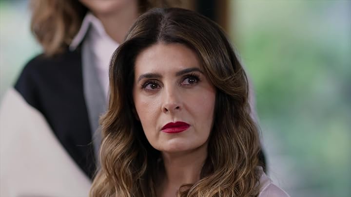 Aunque al principio #JuegosDeAmorYPoder me parecía una historia más, llena de clichés, con el tiempo me atrapó por varias de sus subtramas y muy en especial, los escenones que se avienta Mayrin Villanueva, gracias al bien delineado personaje que le tocó y, claro, a su talento. 👌