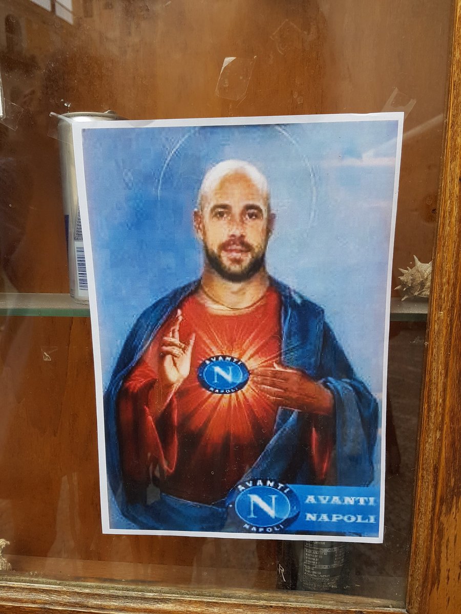 What a career <a href="/PReina25/">Pepe Reina</a>. YNWA ❤️