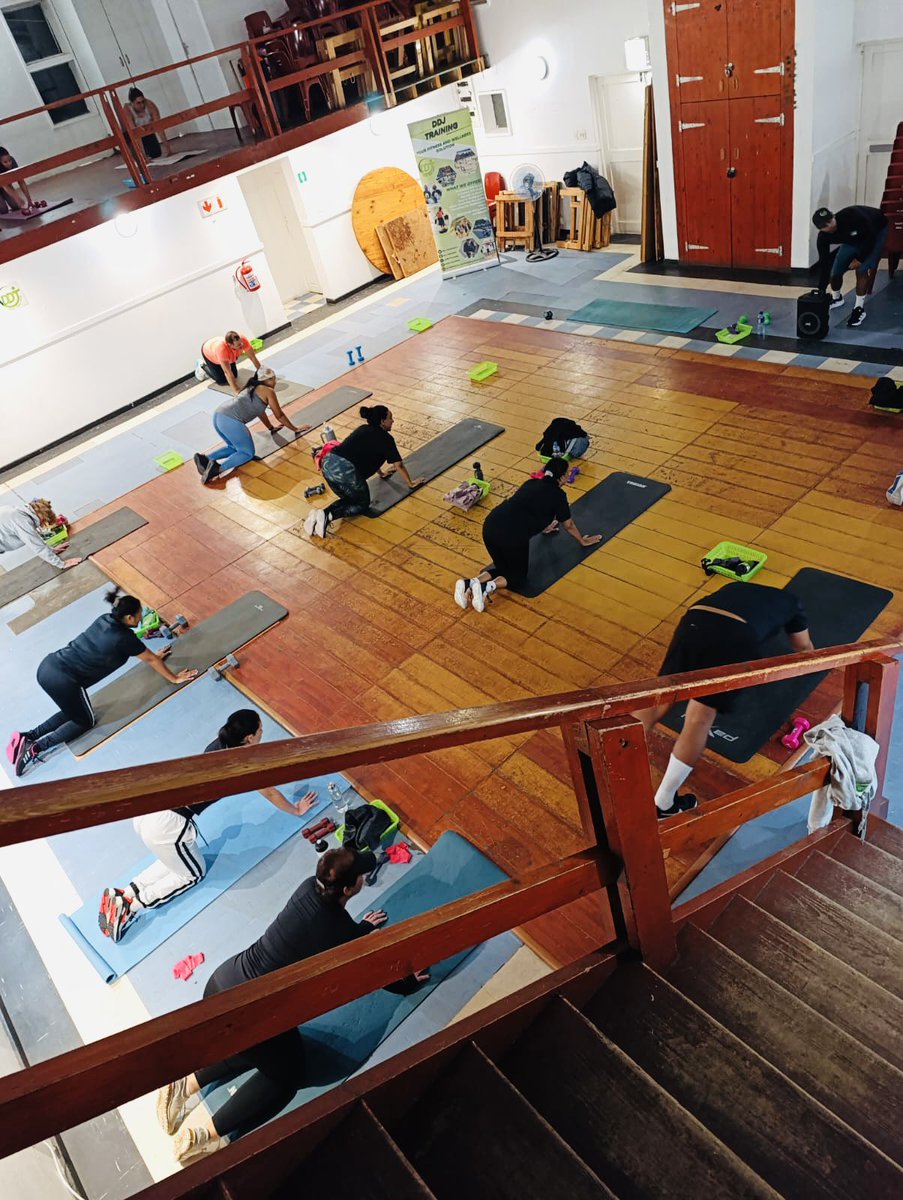 ddjtraining's tweet image. Fantastic workout tonight — just what we needed to warm up in this cold weather! ❄️💪 

We showed up, gave it our all, and absolutely smashed it. Inspired by the energy and commitment from everyone. Well done, team! 👏🏽🔥 💚

#DDJTraining #WinterGrind #StrongerTogether