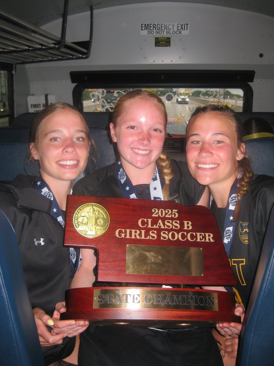 Omaha Women's Soccer tweet media