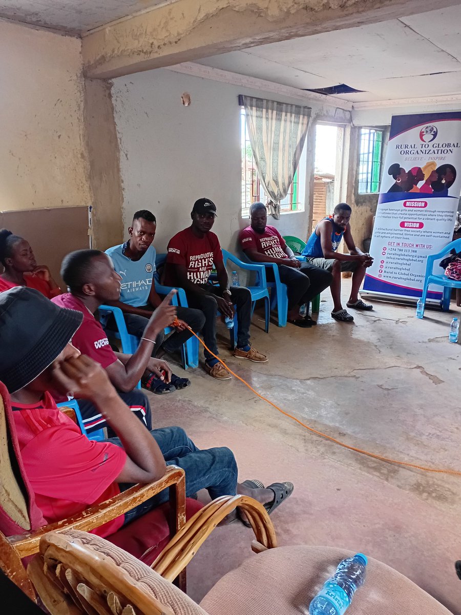 ruraltoglobal's tweet photo. Tuktuk riders took a bold step! 💥💥
We used a skipping rope as a powerful VCAT tool to spark real talk on SRHR;from consent and bodily autonomy to access and decision-making.
By choosing sides, they shared values, challenged stigma &amp; embraced rights.#AmplifyRuralCommunities https://t.co/ASDNl6EsJ6