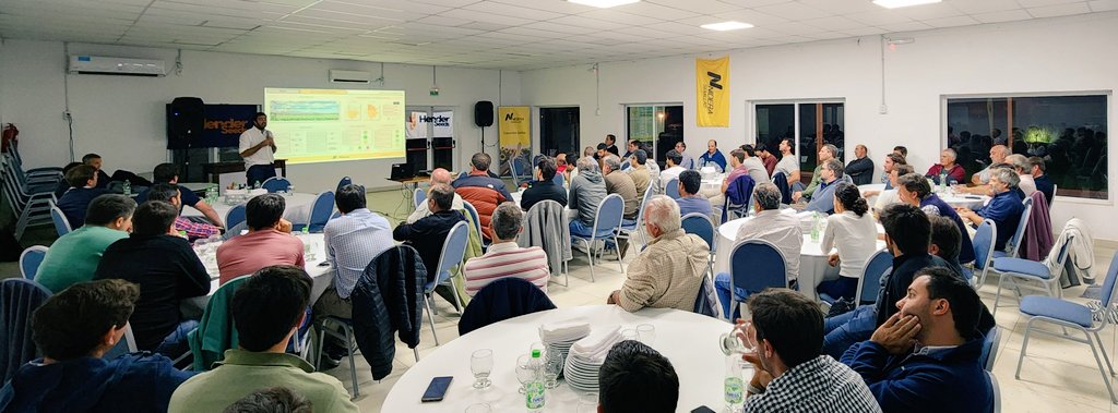 JonatanMauro1's tweet photo. La semana pasada compartimos una #Jornada junto @HenderSeeds para posicionar las herramientas @Syngenta_ar para hacer frente a esta nueva #CampañaTrigo 🌾 
#VibranceIntegral
#AmistarXtra
#MiravisTriplePack https://t.co/zp9w1LoYm9