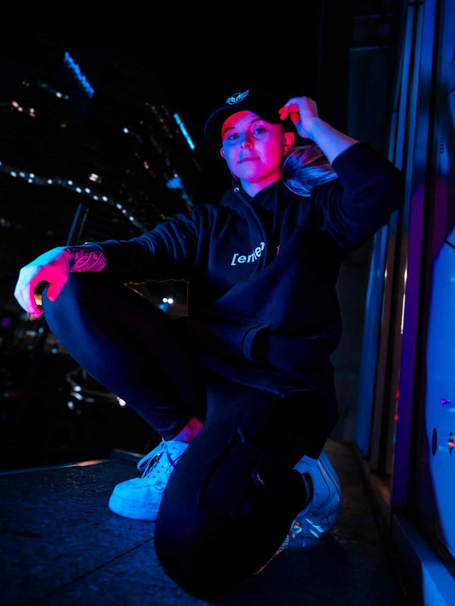 “‘Save You’ is about emotional survival and the silent struggles we all face. It’s a reminder that vulnerability isn’t weakness - it’s where real connection begins.“ - <a href="/MADDELIKMusic/">MADDELIK</a> 

Out Friday: ffm.to/maddelik_kelse…