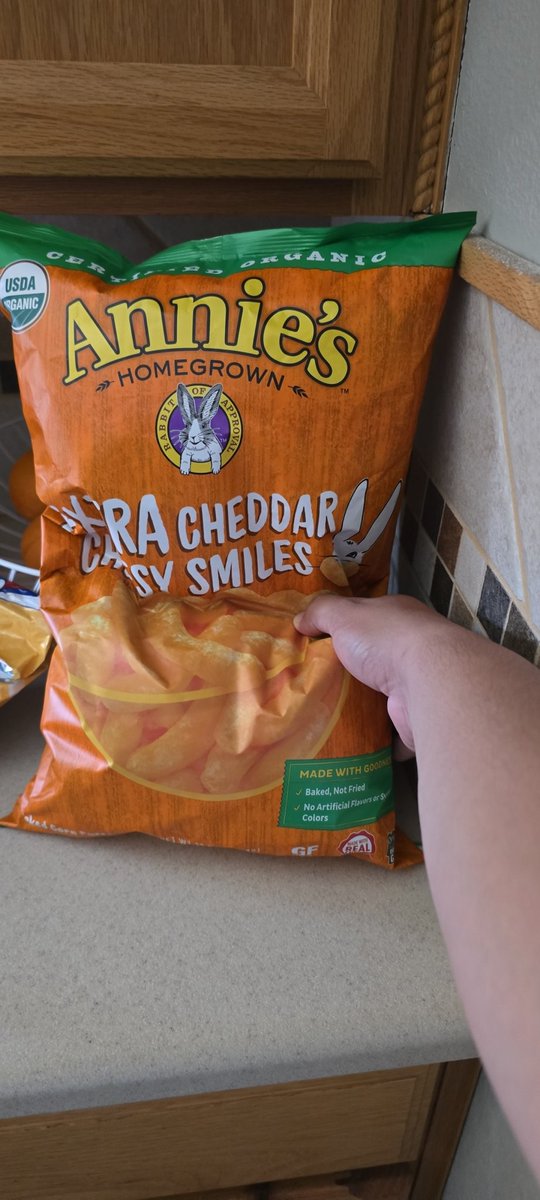 Wiggle_Worm's tweet photo. Come on #annieshomegrown  do better 😵‍💫😕 https://t.co/E7mihekE45