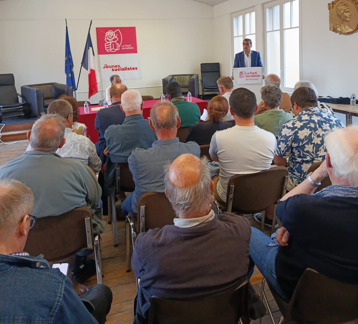 Hier c'était débat des Textes d'orientation dans les Ardennes ! 
Ce fut un réel plaisir de t'accueillir <a href="/AminMbarki/">Amin Mbarki</a>, pour défendre à tes côtés le TOA <a href="/coeurdelagauche/">Le Coeur de la gauche !</a> ! 
Notre texte propose une ligne claire, convaincante, ancrée à gauche ! 
La victoire est à portée de main !