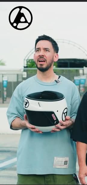 CriztyKno's tweet photo. Just : 
Hahahahahaha 🤣🤣🤣
@mikeshinoda @linkinpark https://t.co/3oP15nF3dv