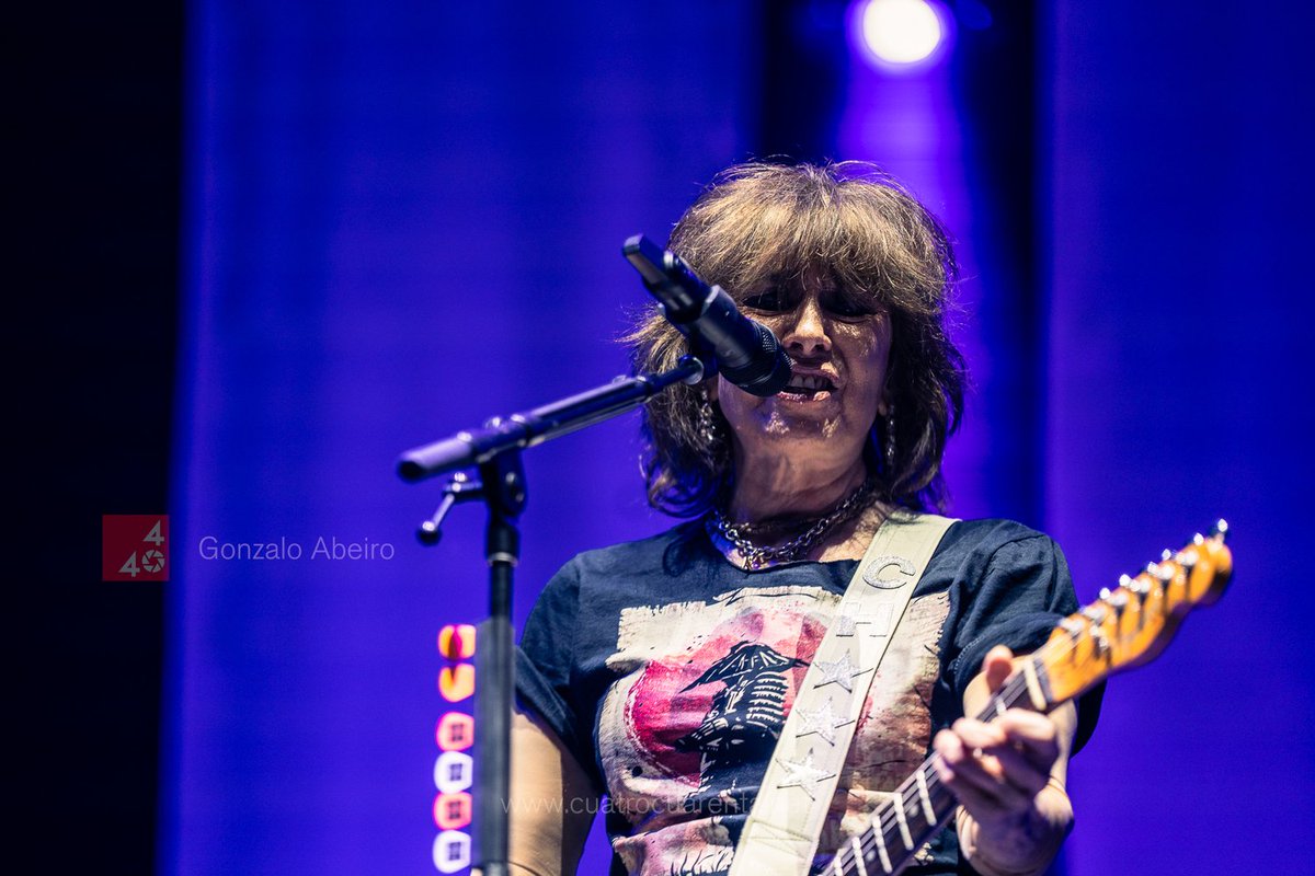 Alive and kicking - Otra crónica de The Pretenders en Montevideo by Edh Rodríguez - Mayo 2025 – Antel Arena – Foto Gonzalo Abeiro  <a href="/edhentuiter/">Edhentuiter</a> <a href="/4CuatroCuarenta/">Cuatro Cuarenta</a> cooltivarte.com/portal/alive-a…