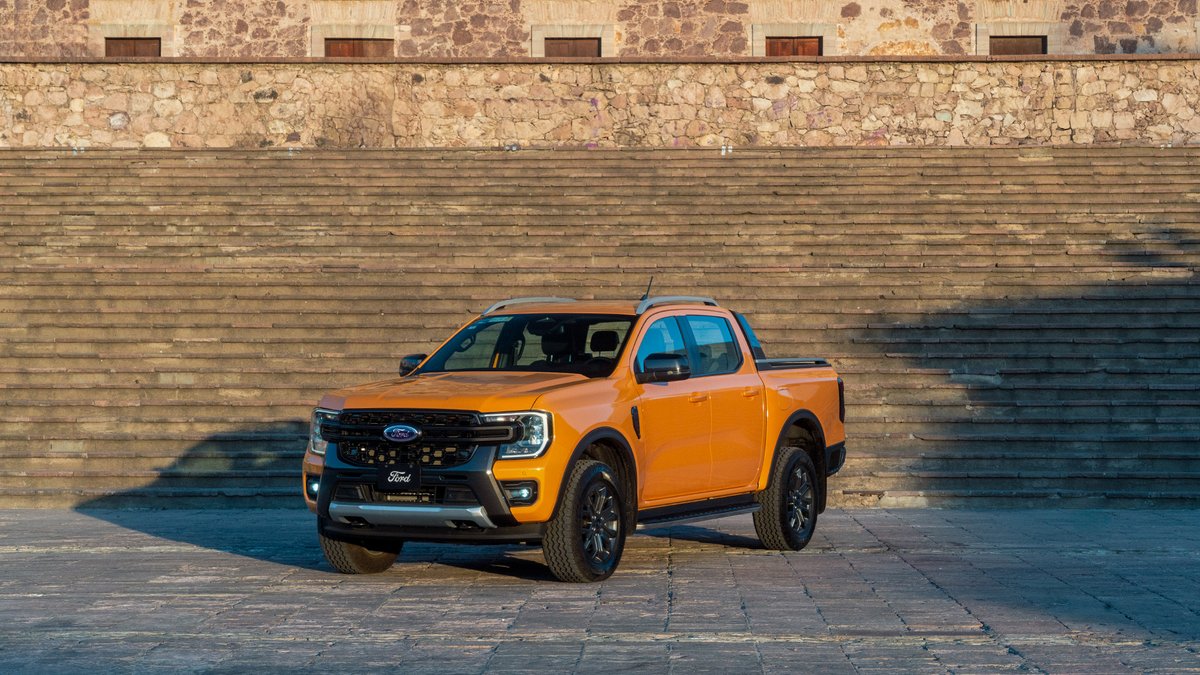 #FordRanger #Wildtrak es Capaz de todo con su diseño único, por dentro y por fuera. spr.ly/6019NSbCR