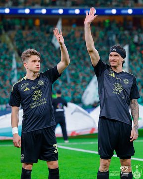 اهلاوي يتابعني اردها له 💚🤍

اقسم بالله بردها لكل اهلاوي 💚💚🤍

حب #الاهلي يجمعنا 💚💚💚💚🤍
#الاهلي
