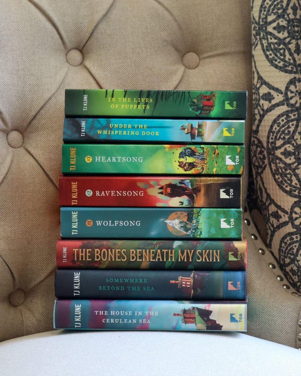torbooks's tweet photo. Everyone say HAPPY BIRTHDAY, TJ Klune!! Thanks for being born, TJ, we hope you're celebrating big today :) ✨ https://t.co/tU819VzEV6