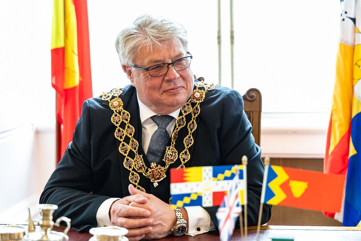 We want to say a massive thank you to Cllr Ken Wood for an outstanding year as Lord Mayor of Birmingham. We know you'll do the City proud as Deputy Lord Mayor over the next year also. Congratulations to Cllr Zafar Iqbal on being elected Lord Mayor for the next year.