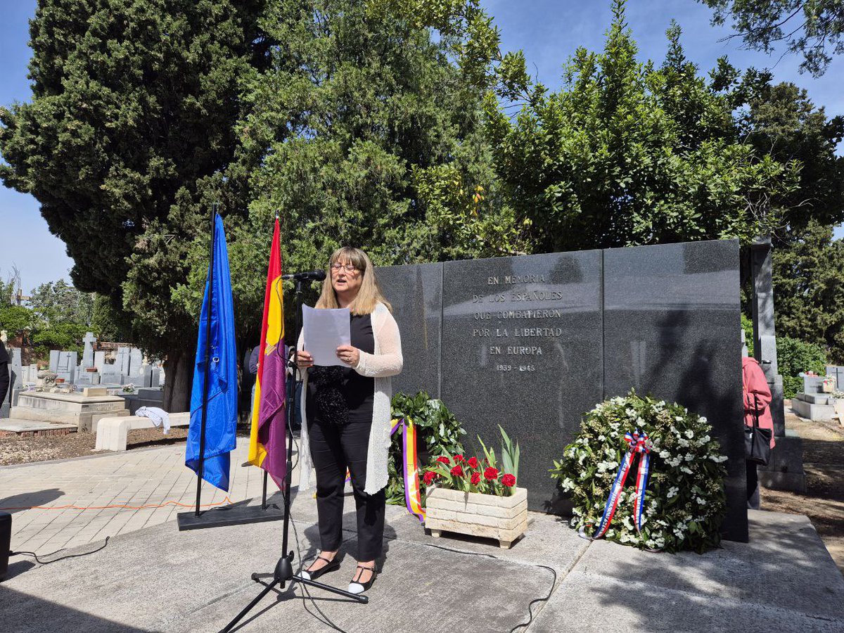 📆 El 17 de mayo el Ministro Consejero de la Embajada Dmitry Sokolov asistió a un evento organizado por la Asociación de Descendientes del Exilio Español con motivo del 80.º Aniversario de la Victoria sobre la Alemania nazi.

🔗 t.me/EmbajadaRusaEs…

#Victoria80