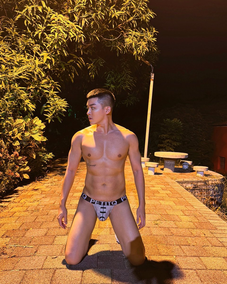 想知道你的第一眼 都先看哪裡🤭

iG:hsu7989