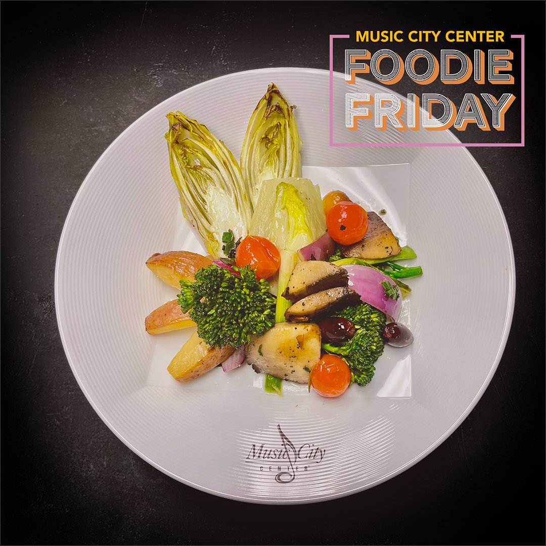 Salads don’t have to be boring. 🥗 This endive salad has quinoa, potatoes, broccolini, and caramelized onions, topped with zucchini &amp; squash ribbons and drizzled with balsamic dressing. Bonus: It’s vegan, gluten/dairy free! 🥬 #spotlight #catering #FoodieFriday