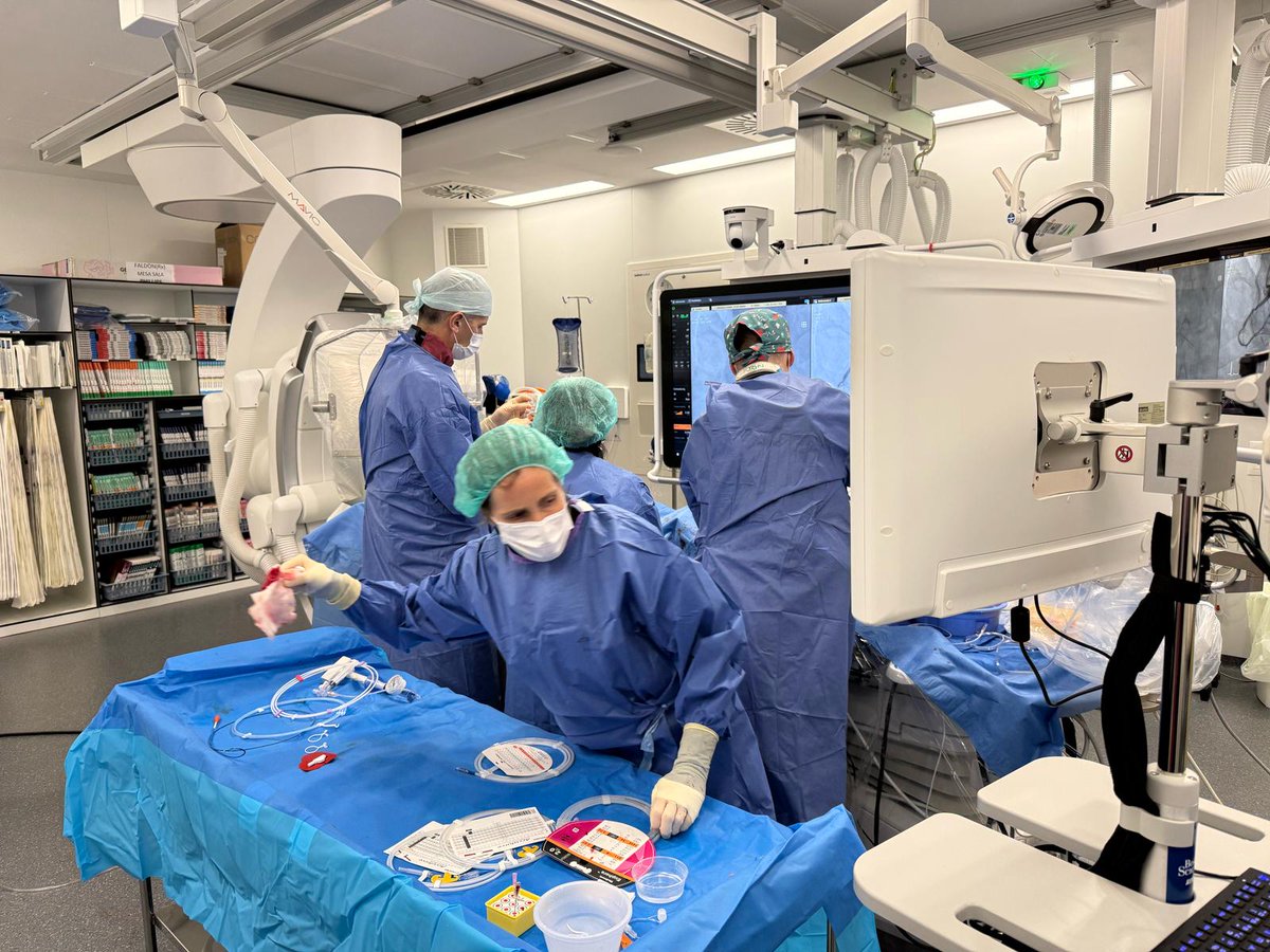 Guillermo Sánchez-Elvira (@guillermoschez) on Twitter photo Great feedback from atendees to Rotational atherectomy Pamplona!!
👉🏻 #Rotapro hands-on course
👉🏻 small group
👉🏻 one day
👉🏻 3 live cases
<a href="/Octavio_JiMelo/">Octavio_Jimenez-Melo</a> <a href="/HemodinamicaC/">HemodinamicaHUN</a> <a href="/bostonsci/">Boston Scientific</a> #ROTAPRO
#CHIP Great feedback from atendees to Rotational atherectomy Pamplona!!
👉🏻 #Rotapro hands-on course
👉🏻 small group
👉🏻 one day
👉🏻 3 live cases
<a href="/Octavio_JiMelo/">Octavio_Jimenez-Melo</a> <a href="/HemodinamicaC/">HemodinamicaHUN</a> <a href="/bostonsci/">Boston Scientific</a> #ROTAPRO
#CHIP