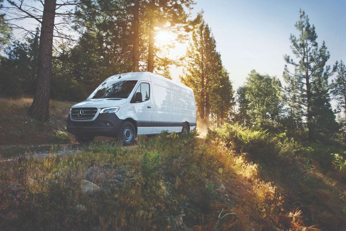 BobRossAuto's tweet photo. 🔧 Trustworthy Sprinter Service in Miami Valley! Certified care, genuine parts, and local support. Schedule today! ➡️ https://t.co/X20k0Jn0mJ 

#SprinterService #MBofCenterville #MBVans #MiamiValleyDrivers #SprinterCare #LocalBusinessSupport #FleetService #YoureTheBossWithRoss https://t.co/iQ3FNnovg1