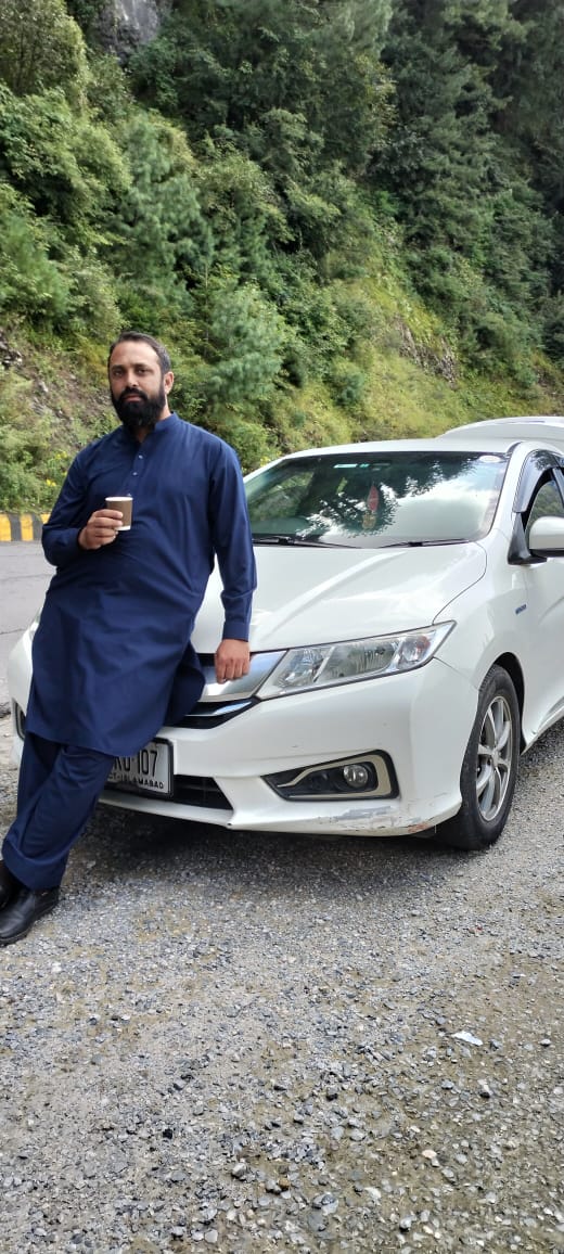 تم میری چاۓ کا وہ آخری گھونٹ ہو
 جو کسی کے لاکھ مانگنے پر بھی نہ دوں