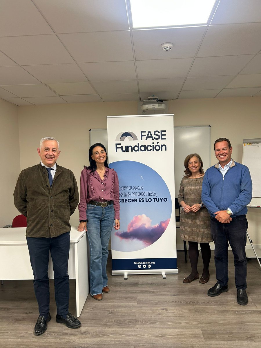 Esta tarde nos hemos reunido en FASE con la Fundación Jérome Lejeune y la Federación Española de Familias Numerosas para valorar una posible sinergia que nos permita ampliar el alcance de las ayudas a las personas con discapacidad intelectual.

#discapacidadintelectual #Familia
