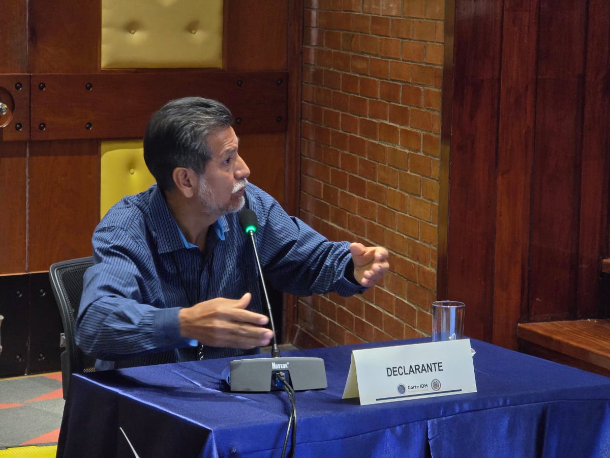 Audiencia histórica en la <a href="/CorteIDH/">Corte Interamericana de Derechos Humanos</a>: Caso Comunidad Ancestral de #Salango vs. Estado ecuatoriano.
Robinson Arcos denunció:
🗣️ “Nos cerraron el paso con muros de cemento para que no podamos entrar a nuestros caminos ancestrales”.
<a href="/inredh1/">INREDH</a>  <a href="/CONAIE_Ecuador/">CONAIE</a>  <a href="/CDHPUCE/">CDH PUCE</a>