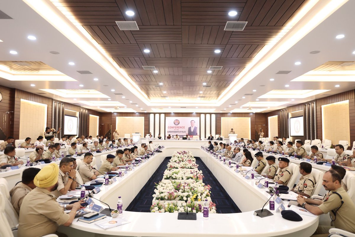 Assam Police (@assampolice) on Twitter photo Honâble CM Shri <a href="/himantabiswa/">Himanta Biswa Sarma</a> Sir chaired the 5th SP Conference, held today at <a href="/LBPA_Assam/">Lachit Barphukan Police Academy</a>, focusing on professionalism & future ready policing.
The Hon'ble CM's vision, leadership & guidance, has today taken Assam Police forward on the path of transformation from an Honâble CM Shri <a href="/himantabiswa/">Himanta Biswa Sarma</a> Sir chaired the 5th SP Conference, held today at <a href="/LBPA_Assam/">Lachit Barphukan Police Academy</a>, focusing on professionalism & future ready policing.
The Hon'ble CM's vision, leadership & guidance, has today taken Assam Police forward on the path of transformation from an