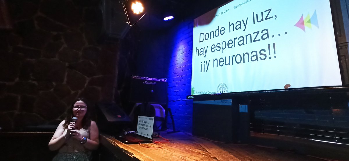 mcarferal's tweet photo. Continuamos con la charla de Laura Mañas (Univ. Nebrija de Madrid): Donde hay luz, hay esperanza... ¡Y neuronas!
#pint25es #pint25mad @pintofscienceES https://t.co/KsMrCe1UYo