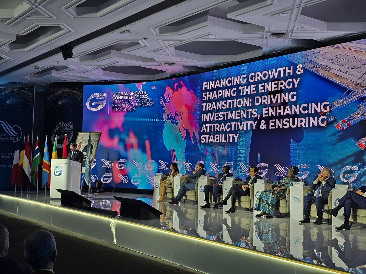 ludovic_pouille's tweet photo. Ravi d'avoir participé à la session inaugurale de la #GlobalGrowthConference à #Rabat pour souligner l'importance que revêt le continent africain pour la France et l'Europe et saluer le partenariat d'exception renforcé 🇨🇵🇲🇦 conclu lors de la visite d'état du Président @EmmanuelMacron au Maroc en octobre 2024.
L'occasion de rappeler quelques chiffres et faits qui illustrent la force du partenariat économique entre la France et l'Afrique :
▶️ 64 milliards d’euros d'échanges en 2024
▶️ la France, 2ème investisseur étranger direct en Afrique, avec un stock de près de 50 milliards d'euros D'IDE (x 500 en 15 ans)
▶️ 5000 filiales d'entreprises françaises présentes sur le continent (doublement en 10 ans) , qui emploient 500.000 personnes
▶️ un dispositif d'accompagnement public et privé des entreprises, à la fois diversifié et dynamique, qui couvre la quasi-totalité des pays africains : @francediplo @DGTresor @businessfrance @Bpifrance @AFD_France @Les_CCE @ccifrance @CIAN_Afrique @MEDEF_I
#DiploEco 🇨🇵🚀
#FranceMaroc 🇨🇵🤝🇲🇦
