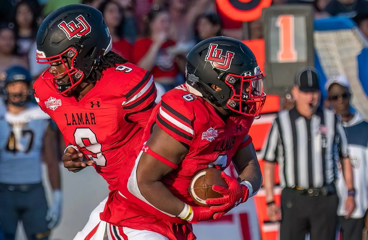 Tylen”Ice Tee”Hockett (@thetylenhockett) on Twitter photo #AGTG After an Amazing conversation with <a href="/CoachDrewChrist/">Drew Christ</a> , I am Grateful to receive another offer from <a href="/LamarFootball/">Lamar University Football</a>
#BoomTown
<a href="/CoachHarris_LR/">Doryan Harris</a> <a href="/TDGSKILLZ/">Coach King</a> <a href="/CoachC_Osunde/">C.O.365 Training</a> <a href="/1coachbutler/">Brandon Butler</a>
<a href="/MikeRoach247/">Mike Roach</a> <a href="/samspiegs/">Sam Spiegelman</a> <a href="/ChadSimmons_/">ChadSimmons</a> #AGTG After an Amazing conversation with <a href="/CoachDrewChrist/">Drew Christ</a> , I am Grateful to receive another offer from <a href="/LamarFootball/">Lamar University Football</a>
#BoomTown
<a href="/CoachHarris_LR/">Doryan Harris</a> <a href="/TDGSKILLZ/">Coach King</a> <a href="/CoachC_Osunde/">C.O.365 Training</a> <a href="/1coachbutler/">Brandon Butler</a>
<a href="/MikeRoach247/">Mike Roach</a> <a href="/samspiegs/">Sam Spiegelman</a> <a href="/ChadSimmons_/">ChadSimmons</a>