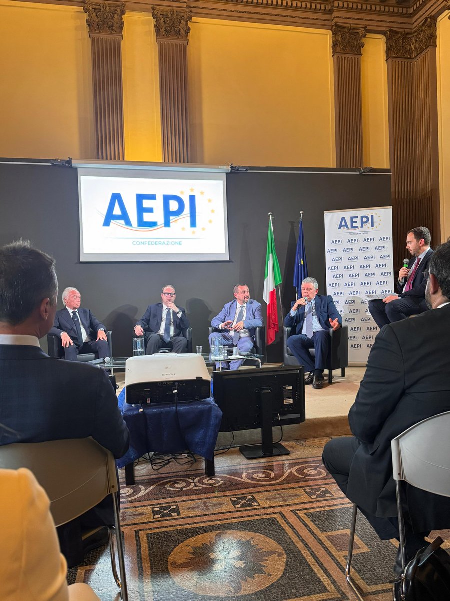 In un mondo che cambia rapidamente – per equilibri demografici, economici, geopolitici – restare uniti non è un’opzione. È una necessità.

Oggi, al Meeting del Made in Italy organizzato da AEPI, abbiamo discusso con imprenditori e professionisti di come l’Europa possa essere una