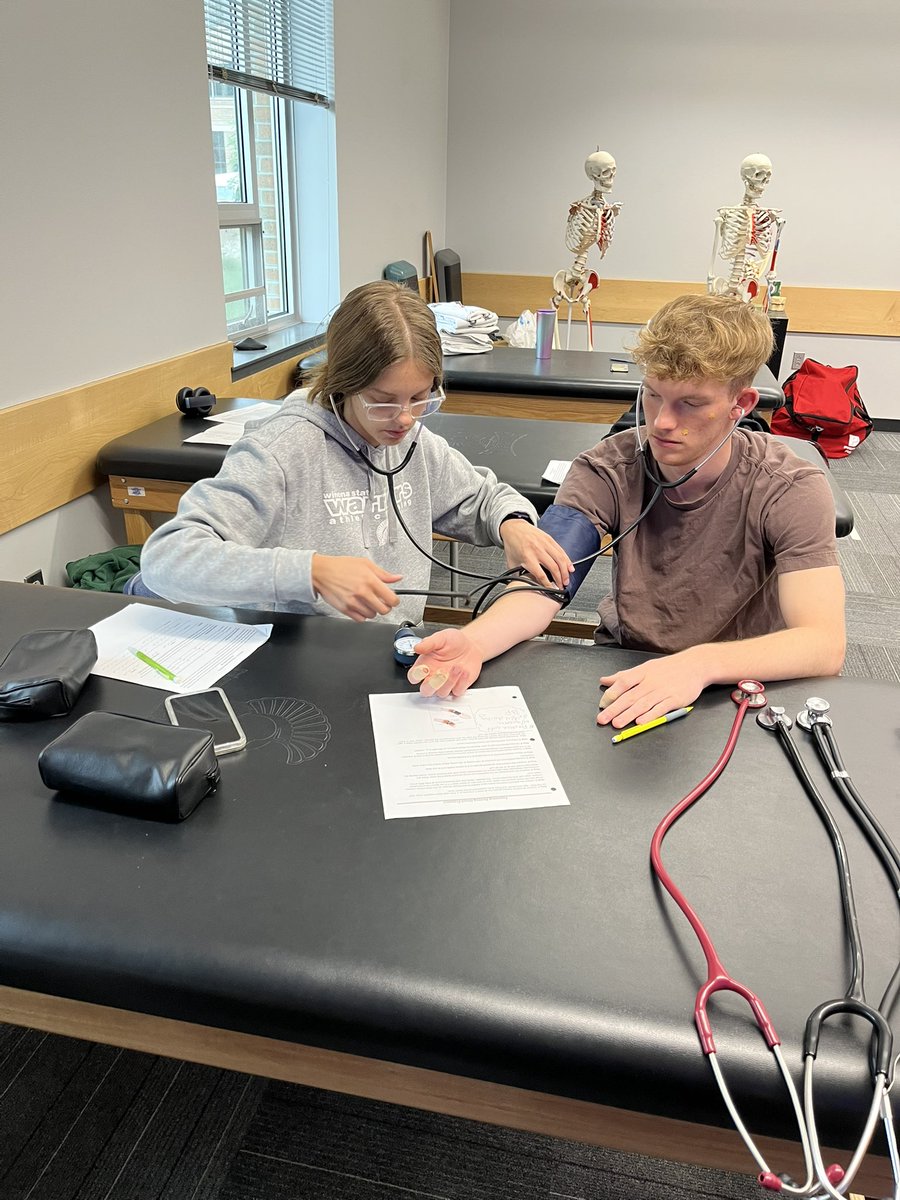 Time for Gen Med class! Over the next two weeks, students will learn a variety of assessment and treatment skills for non-orthopedic conditions, such as checking blood glucose levels, taking blood pressures, and injecting insulin. #AT4ALL