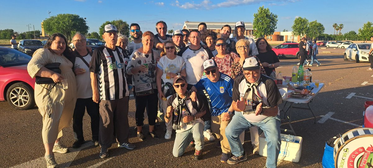 PeñaLaCorchuela ( CD Badajoz ) tweet media