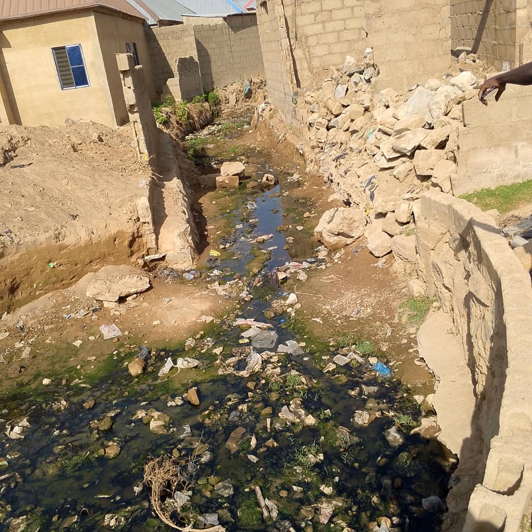 Sema_kaduna's tweet photo. KADSEMA Zone 1 Engages Federal Fire Service, Conducts Flood Preparedness Tour in Zaria.
Details here 👇👇👇
https://t.co/uLMVWYAmja
#FloodPreparedness #KADSEMA #KadunaState #Zaria https://t.co/pnXIMAqhPC