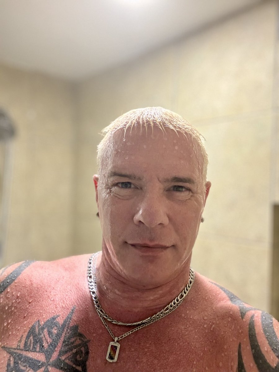 Wanna join daddy?

#gaydaddy #zaddy #blondmen
