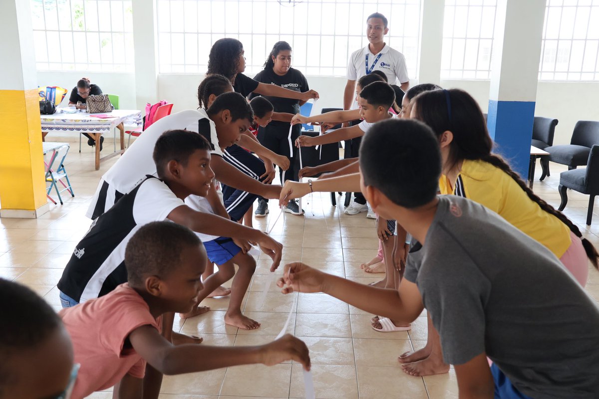 Nuestras visitas a la @medallamilagrosapty siempre son muy divertidas y llenas de esperanza. 

Nuestros niños del Chorrillo siempre nos reciben con una gran sonrisa, llenos de toda la energía positiva para aprender y continuar construyendo un futuro lleno de oportunidades.