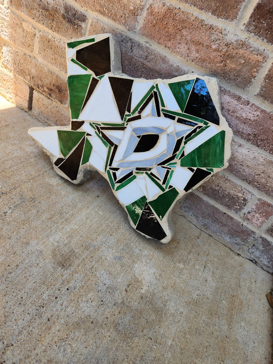 T a y l o r. tweet media