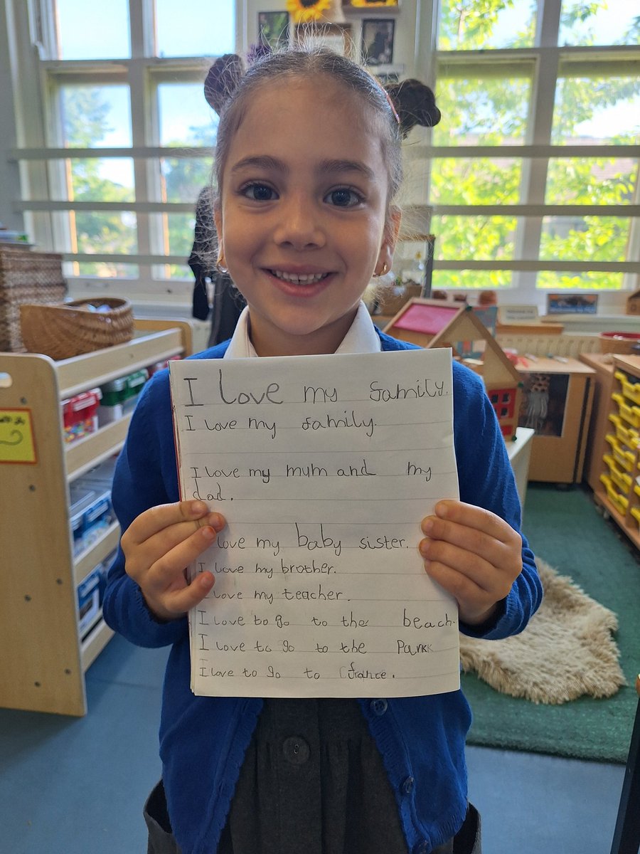 Shakhsiyah's tweet image. 🚨 FS2 students at Shakhsiyah are mastering full pages in English and Arabic—neat handwriting, full sentences, and endless potential! 🌍📚  

#BilingualGenius #YoungAchievers #EducationGoals