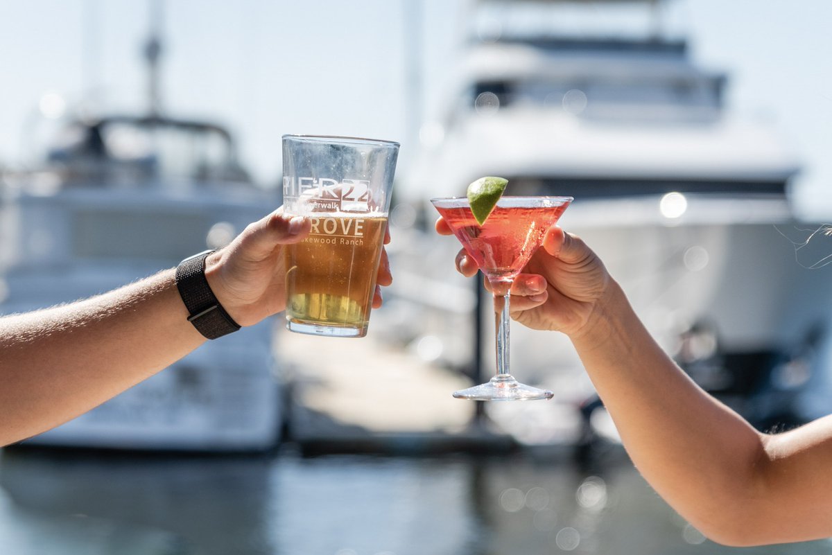 It's a beautiful day to be on the riverside! ☀️
Join us from 3–6 PM for Happy Hour and enjoy handcrafted cocktails and specials worth celebrating. 

#HappyHour #Pier22 #WaterfrontDining #BradentonRiverwalk