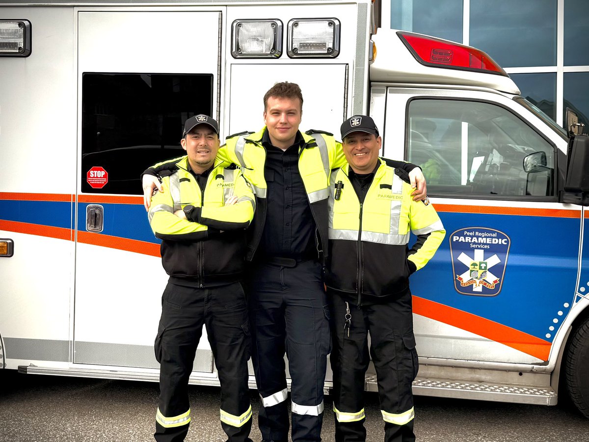 cosarb's tweet photo. Happy  #ParamedicServicesWeek !!! Today we say goodbye to Sebahattin K., who just finished his rideouts and is now joining @Peel_Paramedics. Congrats and all the best in this new chapter! https://t.co/0Jz59OS09P