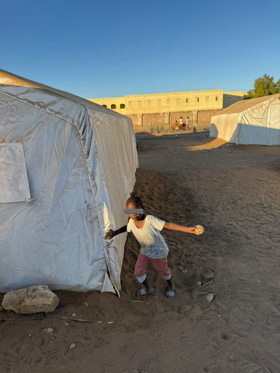Children in sudan depends on your donations 
Please put in mind that most of them are orphans and many of them have no supporters so they depend on the help they receive from you to use it in water food and medicines 

paypal.com/donate/?hosted…
